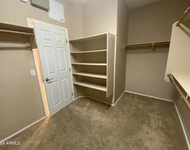 13510 W Avalon Drive - Photo Thumbnail 27