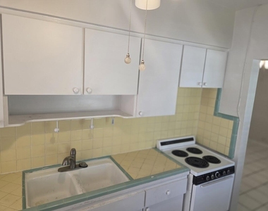 1152 Bayview Drive - Photo Thumbnail 37