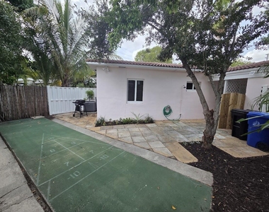 1152 Bayview Drive - Photo Thumbnail 23