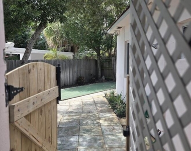 1152 Bayview Drive - Photo Thumbnail 30