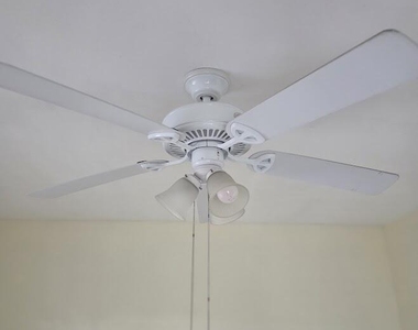 1152 Bayview Drive - Photo Thumbnail 17