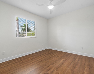 6641 Conch Court - Photo Thumbnail 39