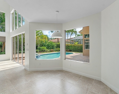 6641 Conch Court - Photo Thumbnail 13