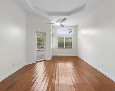 6641 Conch Court - Photo Thumbnail 20