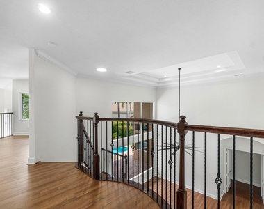 6641 Conch Court - Photo Thumbnail 34