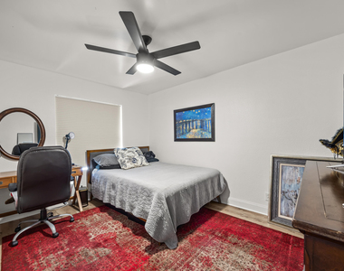 14248 Paddock Drive - Photo Thumbnail 8