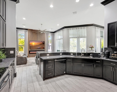 13803 Citrus Grove Boulevard - Photo Thumbnail 7