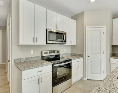 5694 Se Edgewater Circle - Photo Thumbnail 6
