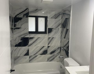 2200 Nw 22nd Street - Photo Thumbnail 6