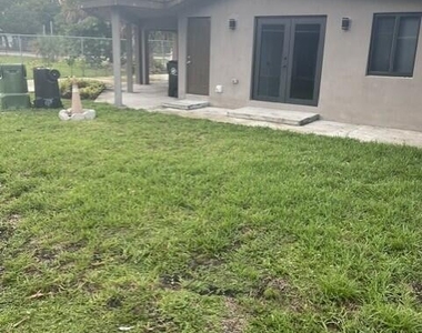 2200 Nw 22nd Street - Photo Thumbnail 2