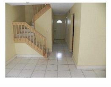 838 Crystal Lake Drive - Photo Thumbnail 5