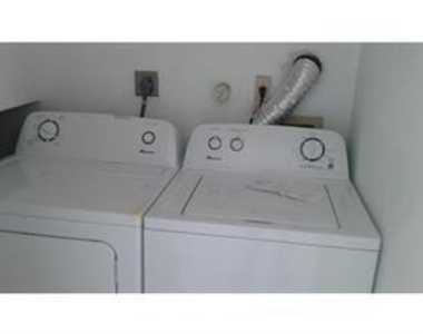 838 Crystal Lake Drive - Photo Thumbnail 10