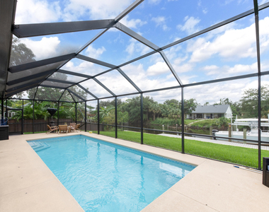 314 Ne Surfside Avenue - Photo Thumbnail 16
