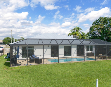 314 Ne Surfside Avenue - Photo Thumbnail 34