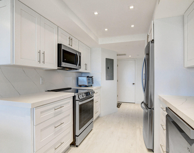 4301 N Ocean Boulevard - Photo Thumbnail 10