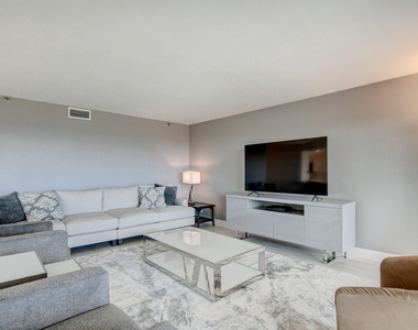 4301 N Ocean Boulevard - Photo Thumbnail 4
