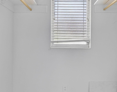 426 Ne 7th Avenue - Photo Thumbnail 30