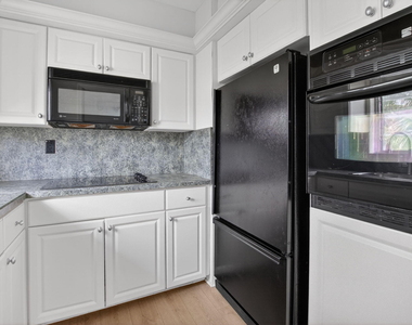 426 Ne 7th Avenue - Photo Thumbnail 18