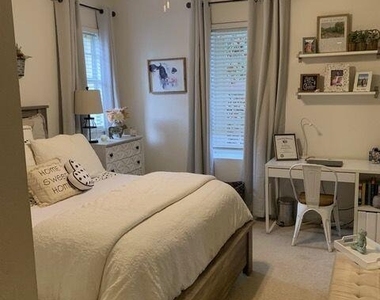 1136 Vintner Boulevard - Photo Thumbnail 12