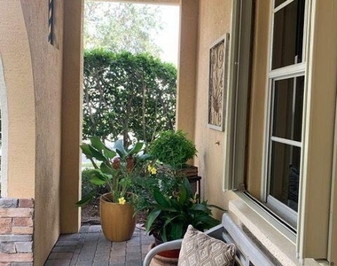 1136 Vintner Boulevard - Photo Thumbnail 17