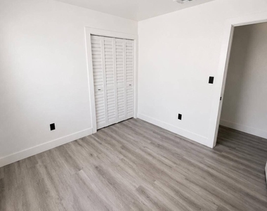 2126 Nw 47th Terrace - Photo Thumbnail 10