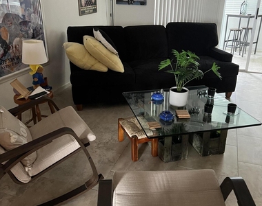 14849 Cumberland Drive - Photo Thumbnail 2
