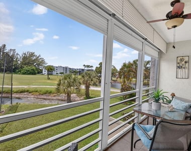 3425 Via Poinciana - Photo Thumbnail 16