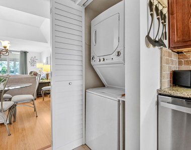 3425 Via Poinciana - Photo Thumbnail 14