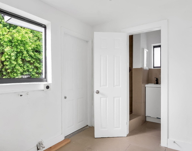 5015 Sw 25th Street - Photo Thumbnail 15