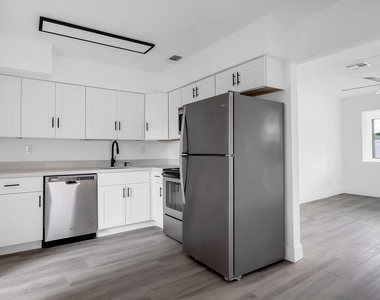 5015 Sw 25th Street - Photo Thumbnail 5