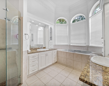 7200 Nw 51st Terrace Nw - Photo Thumbnail 25