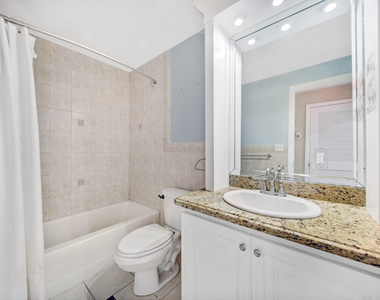 7200 Nw 51st Terrace Nw - Photo Thumbnail 4