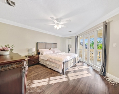 7200 Nw 51st Terrace Nw - Photo Thumbnail 11