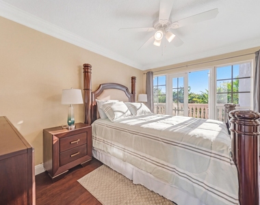 7200 Nw 51st Terrace Nw - Photo Thumbnail 6