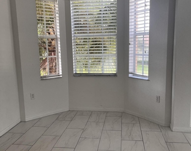 2622 57th Circle - Photo Thumbnail 22