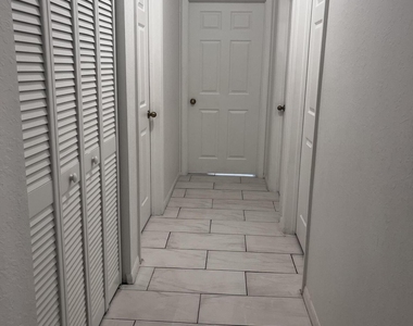 2622 57th Circle - Photo Thumbnail 12