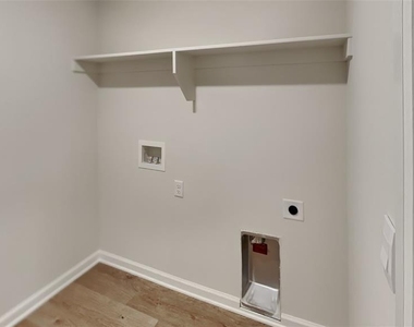 16209 Cherokee Trail - Photo Thumbnail 13