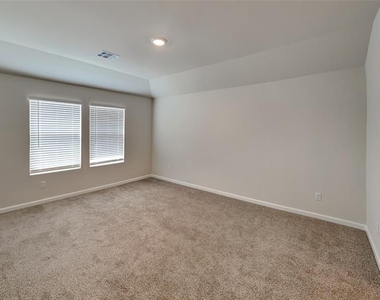 16209 Cherokee Trail - Photo Thumbnail 6