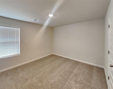 16209 Cherokee Trail - Photo Thumbnail 11