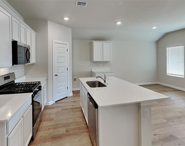 16209 Cherokee Trail - Photo Thumbnail 2