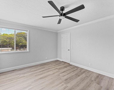 1866 Fairview Villas Drive - Photo Thumbnail 21
