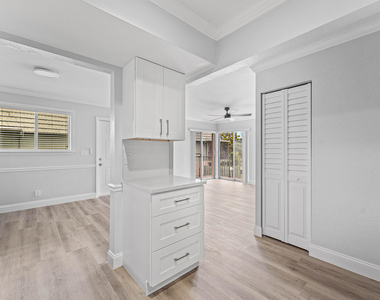 1866 Fairview Villas Drive - Photo Thumbnail 14