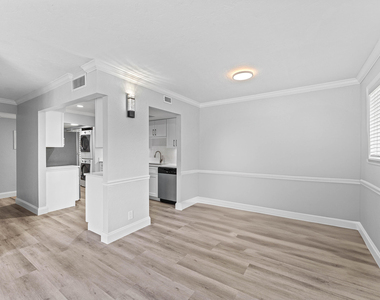 1866 Fairview Villas Drive - Photo Thumbnail 9
