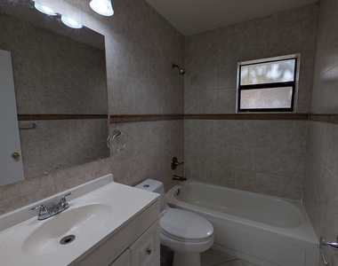 3830 Coral Tree Circle - Photo Thumbnail 18