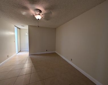 3830 Coral Tree Circle - Photo Thumbnail 7