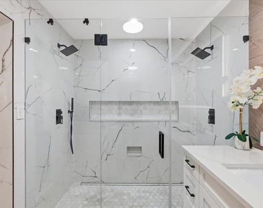 2210 Ne 34th Court - Photo Thumbnail 20