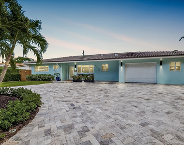 2210 Ne 34th Court - Photo Thumbnail 1
