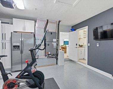 2210 Ne 34th Court - Photo Thumbnail 30