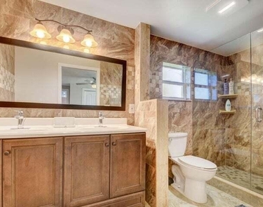 168 Se 31st Avenue - Photo Thumbnail 16