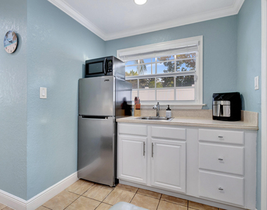 310 Gulfstream Drive - Photo Thumbnail 37